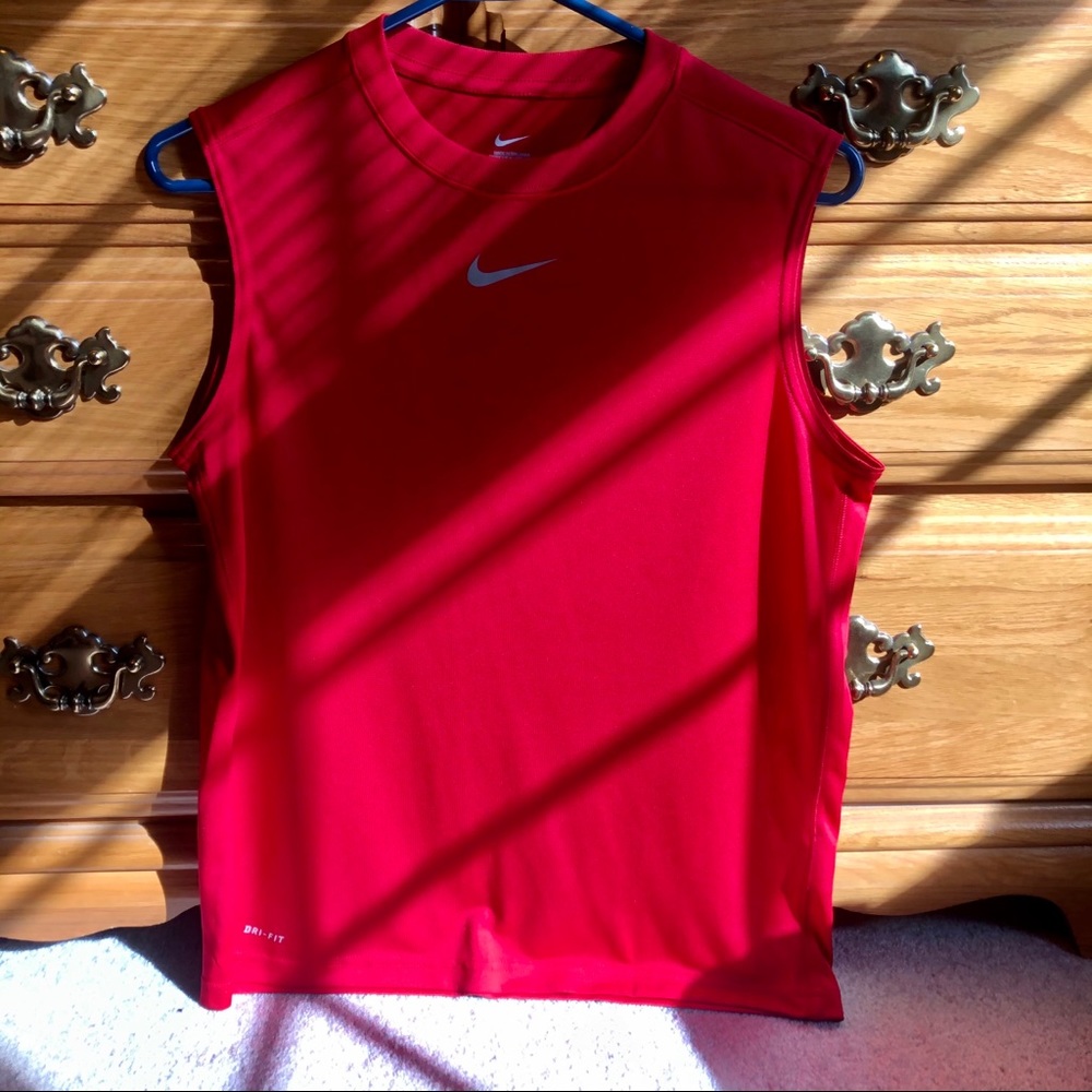 Nike tank